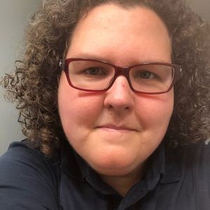 Meet your Posher, Lindy